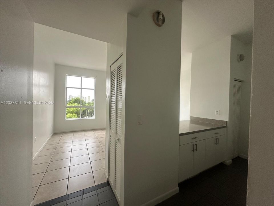В аренду: $2,100 (2 спален, 2 ванн, 840 Квадратных фут)