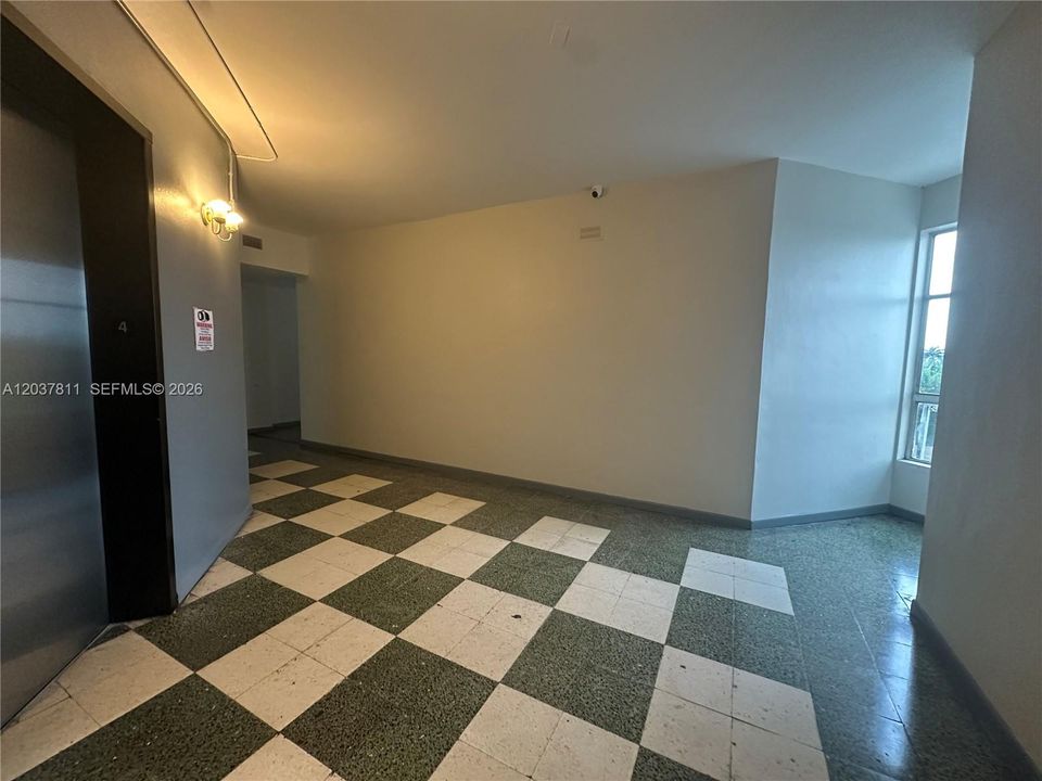 В аренду: $2,100 (2 спален, 2 ванн, 840 Квадратных фут)