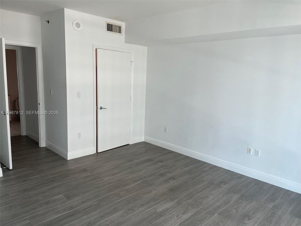 En Venta: $457,000 (1 camas, 1 baños, 738 Pies cuadrados)