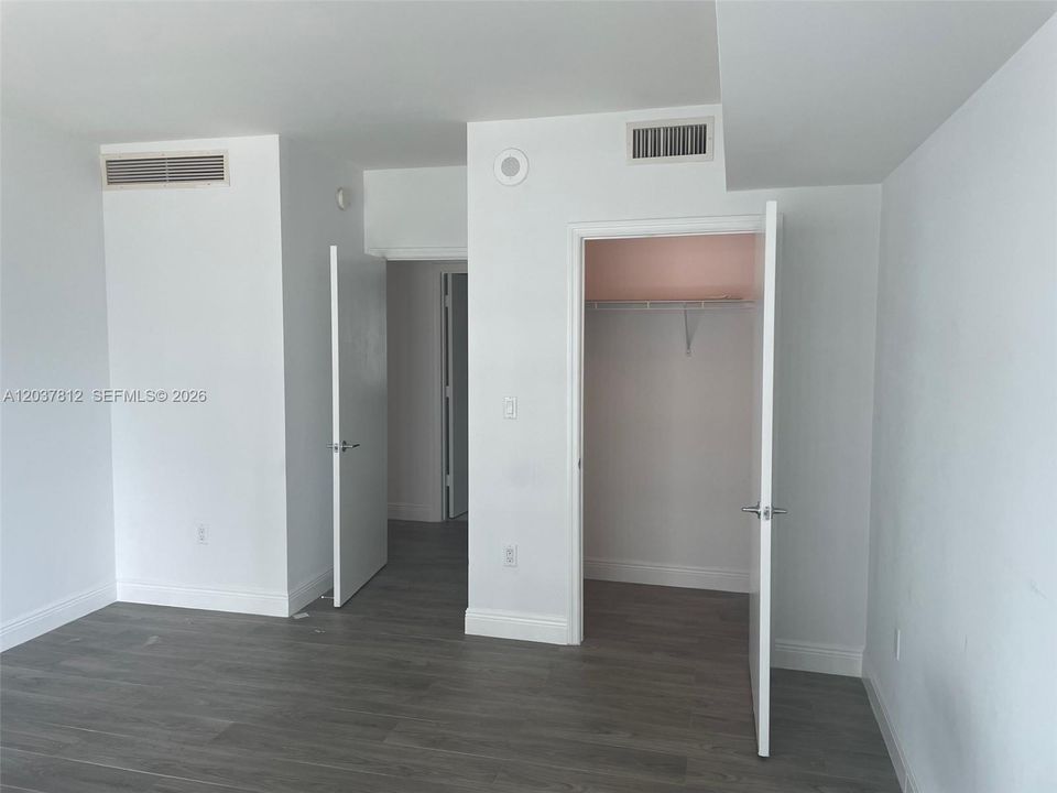 En Venta: $457,000 (1 camas, 1 baños, 738 Pies cuadrados)