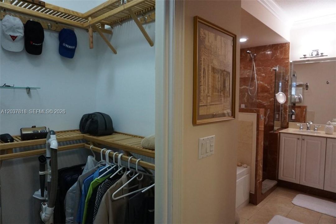 En Renta: $5,500 (3 camas, 2 baños, 2040 Pies cuadrados)