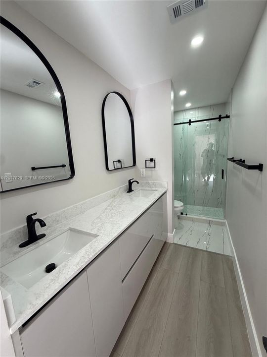 В аренду: $3,300 (3 спален, 3 ванн, 1336 Квадратных фут)