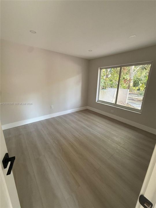 В аренду: $3,300 (3 спален, 3 ванн, 1336 Квадратных фут)