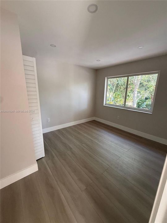В аренду: $3,300 (3 спален, 3 ванн, 1336 Квадратных фут)