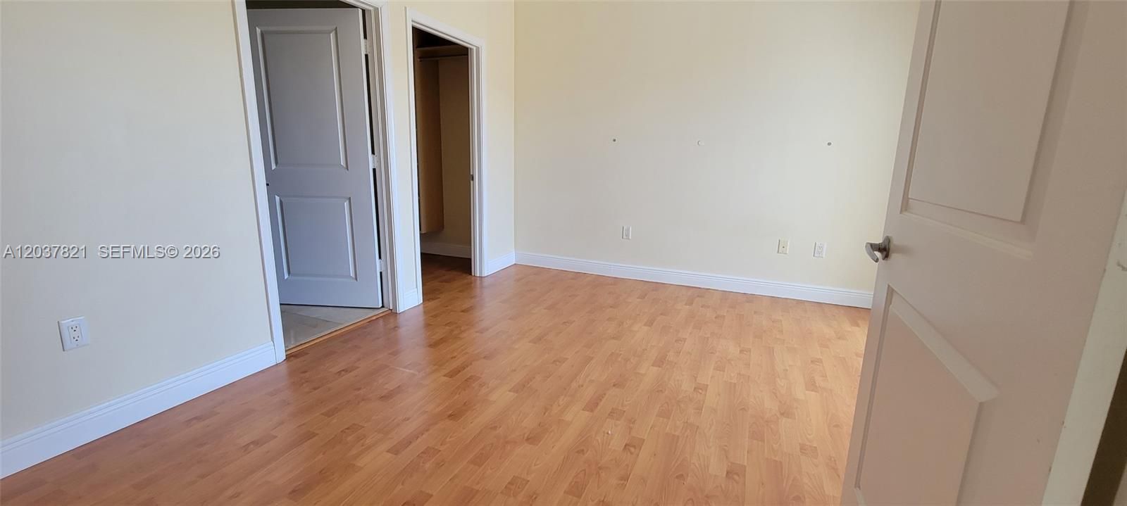 В аренду: $3,750 (2 спален, 2 ванн, 1114 Квадратных фут)