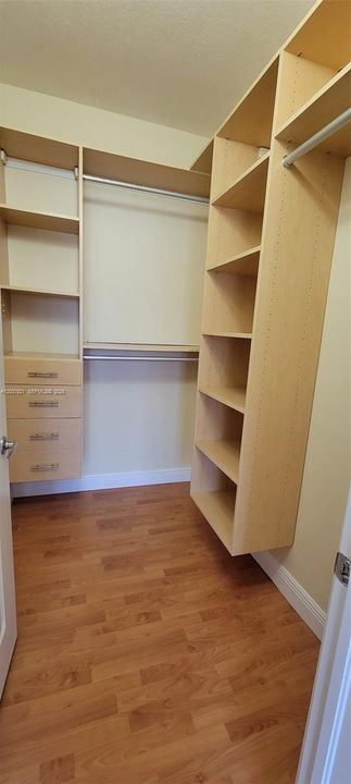 В аренду: $3,750 (2 спален, 2 ванн, 1114 Квадратных фут)