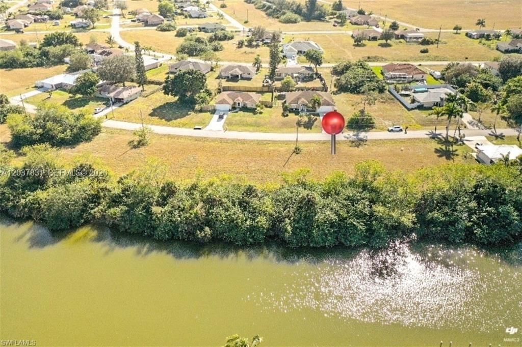 На продажу: $169,000 (0.26 acres)