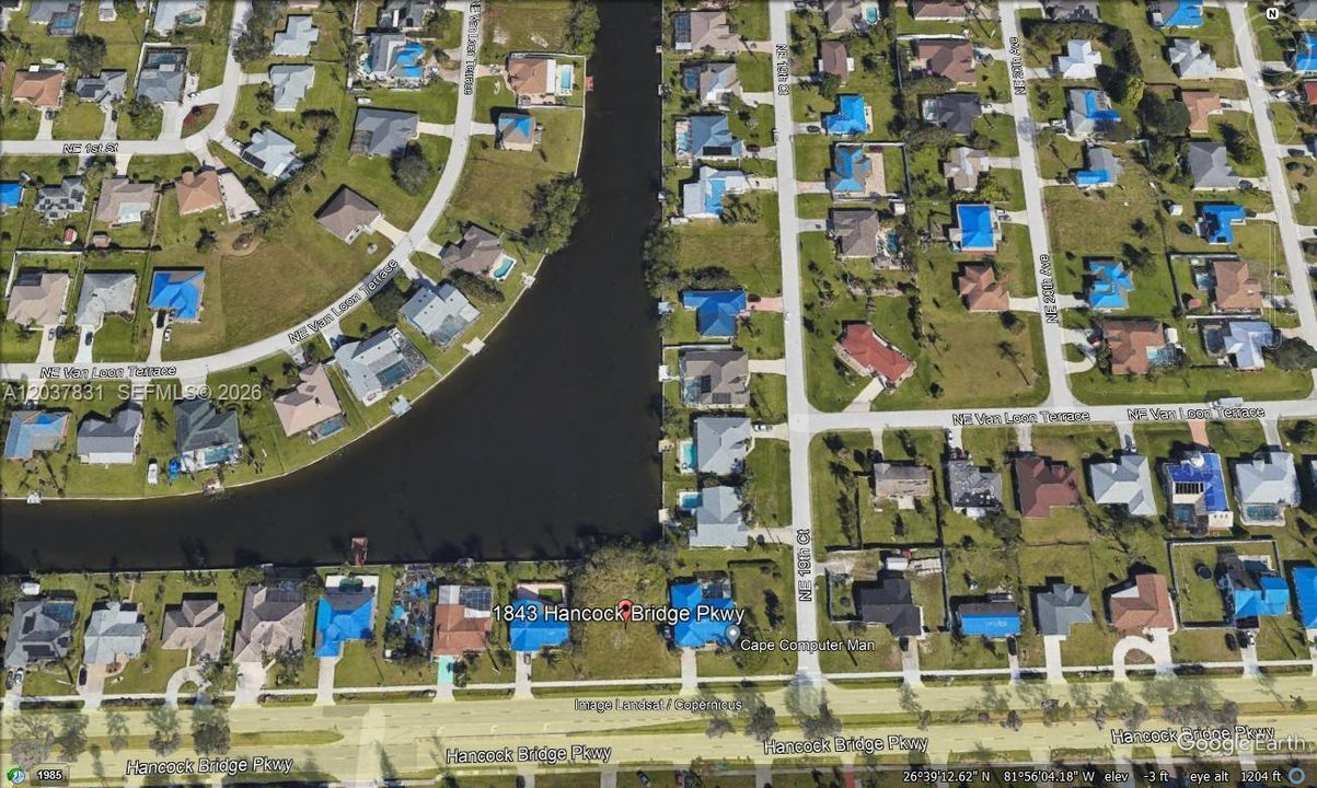 На продажу: $169,000 (0.26 acres)