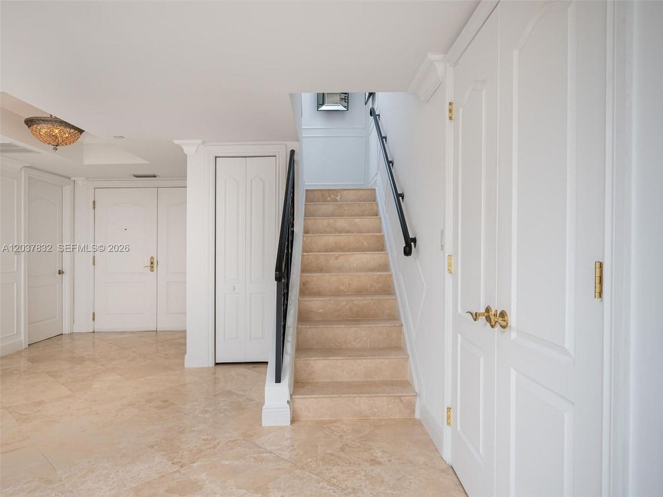 For Rent: $15,000 (3 beds, 3 baths, 3039 Square Feet)