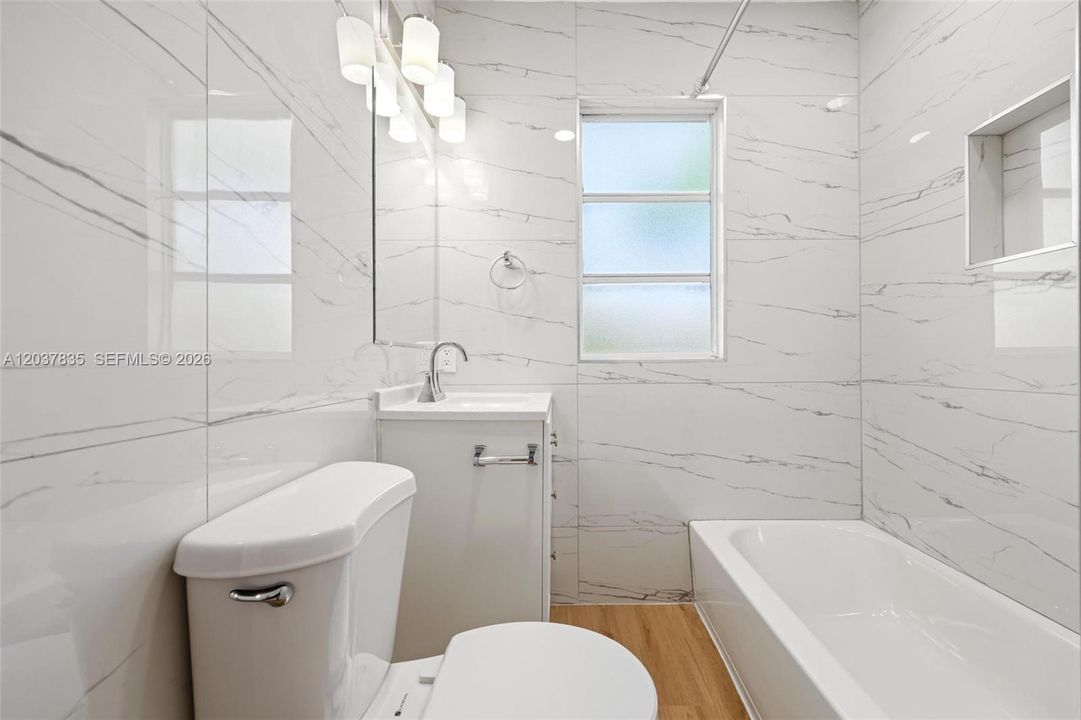 For Rent: $3,800 (3 beds, 2 baths, 1428 Square Feet)