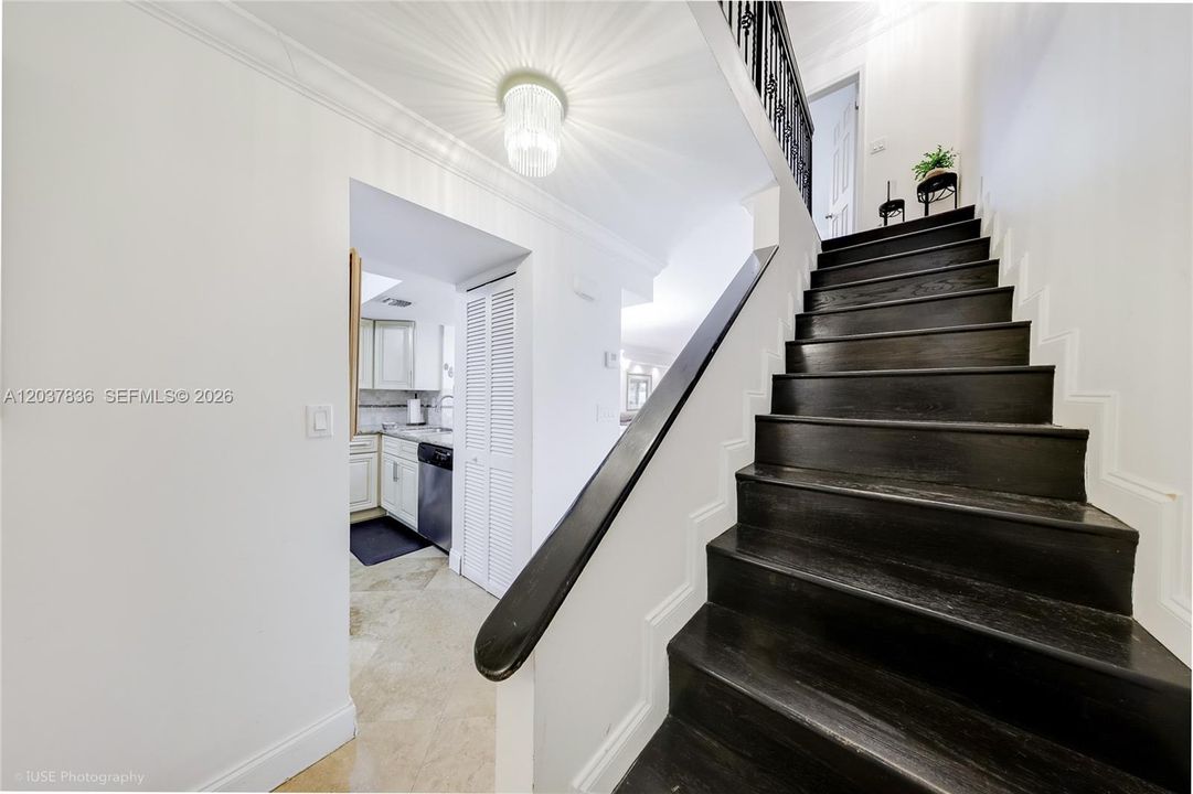 For Sale: $789,000 (3 beds, 2 baths, 1542 Square Feet)