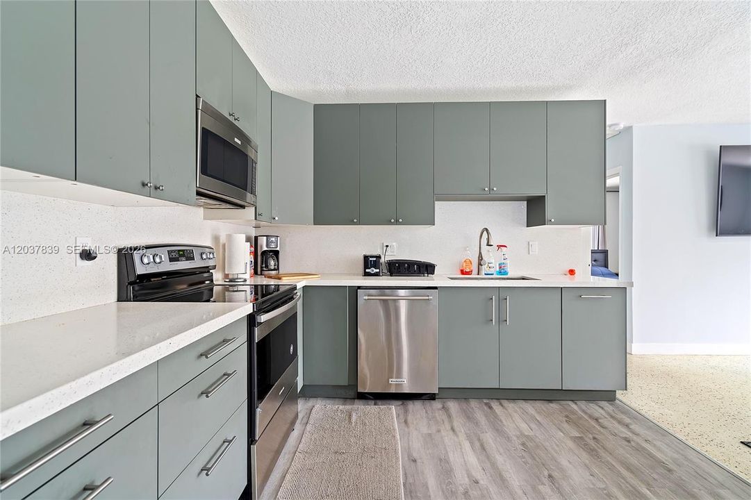 В аренду: $3,800 (3 спален, 2 ванн, 1492 Квадратных фут)
