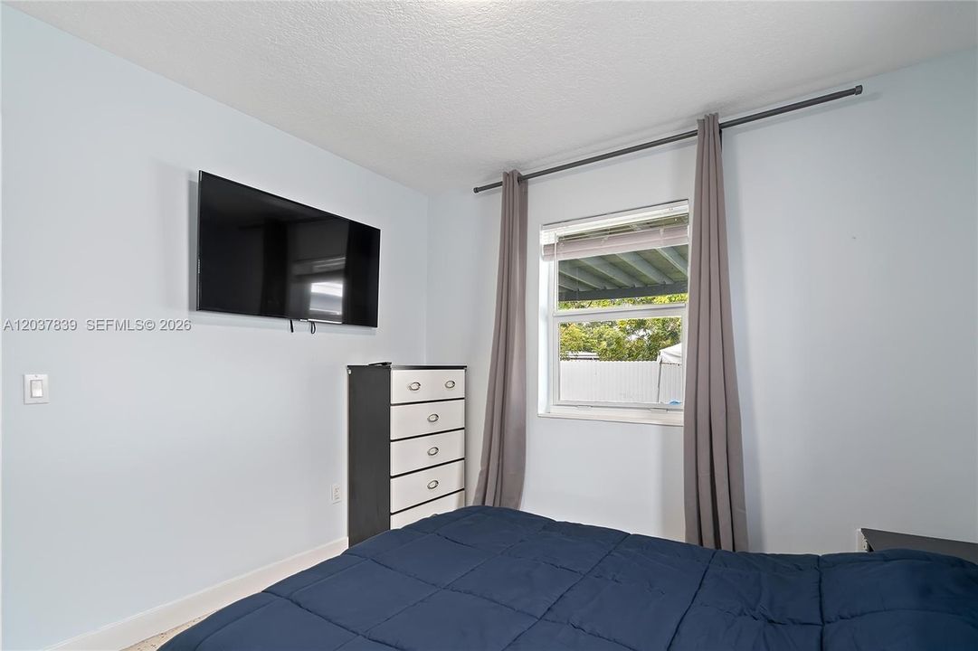 В аренду: $3,800 (3 спален, 2 ванн, 1492 Квадратных фут)