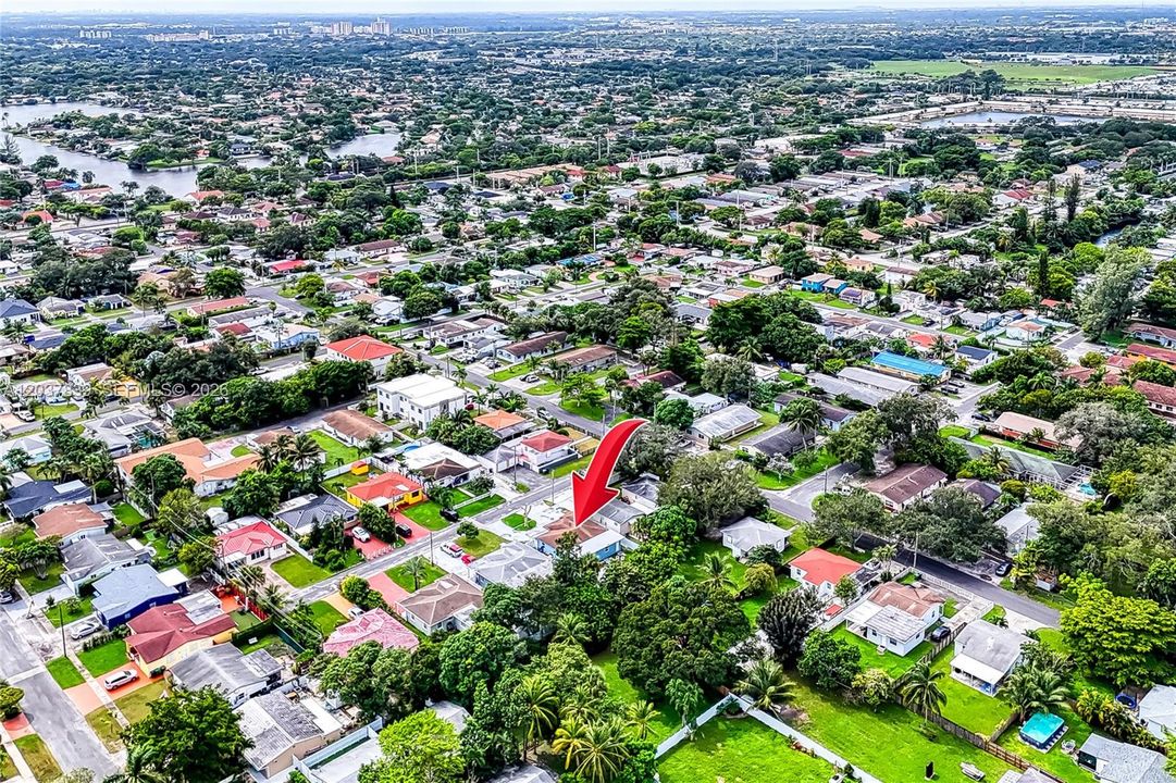 В аренду: $3,800 (3 спален, 2 ванн, 1492 Квадратных фут)