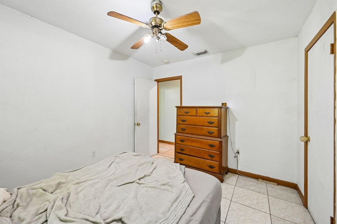 23-web-or-mls-Avenue S-S1206-023