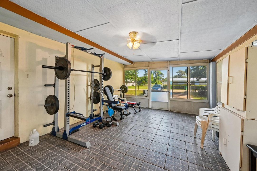 13-web-or-mls-Avenue S-S1206-013