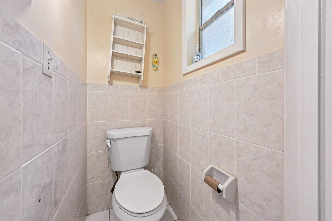 18-web-or-mls-Avenue S-S1206-018