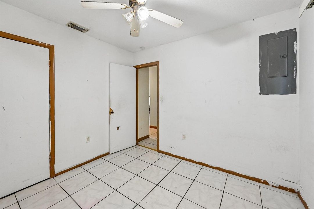 20-web-or-mls-Avenue S-S1206-020