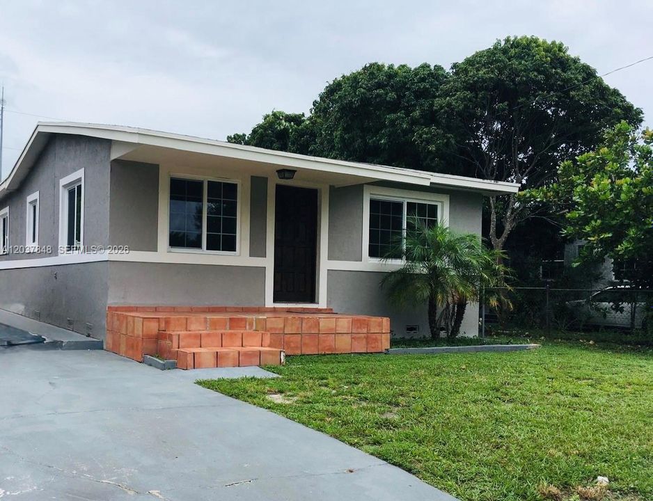 This home feature impact hurricane windows