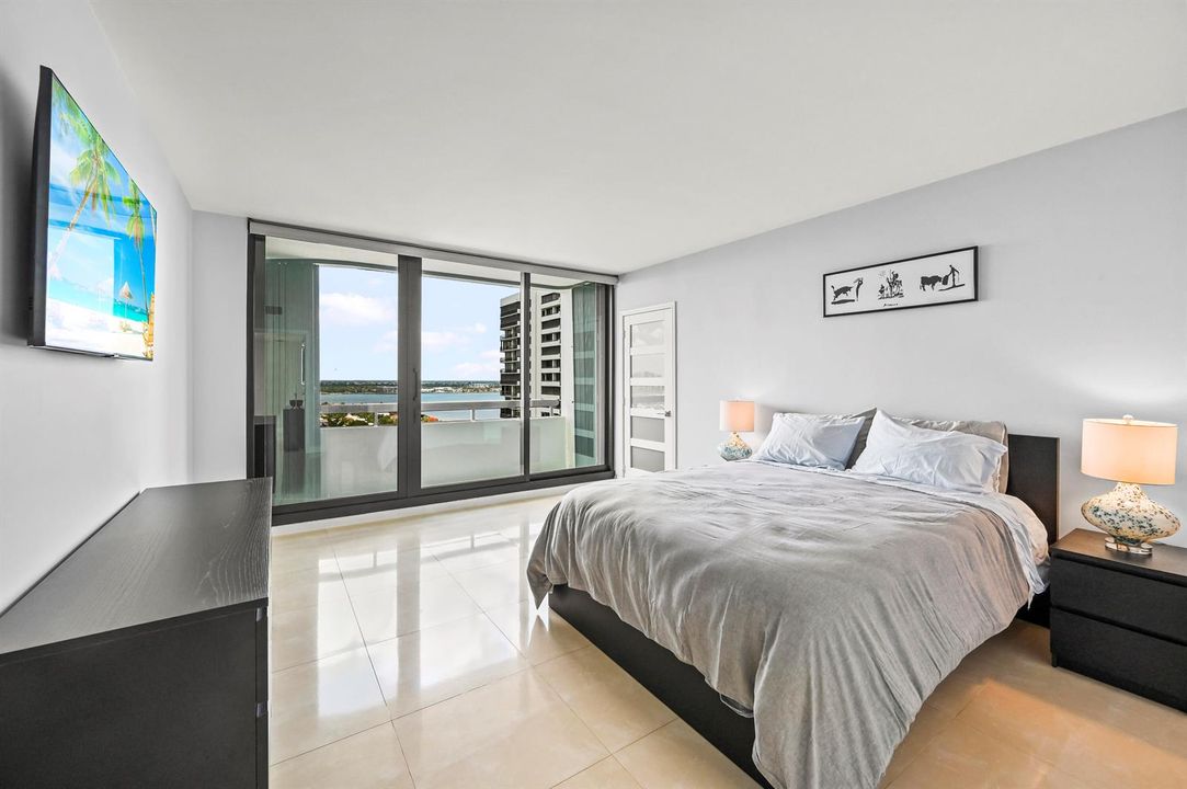 4000 N Ocean Dr APT 2004 Riviera Beach,