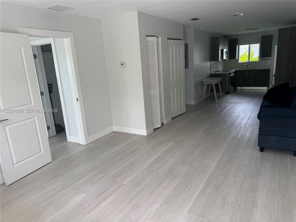В аренду: $3,200 (2 спален, 2 ванн, 8858 Квадратных фут)