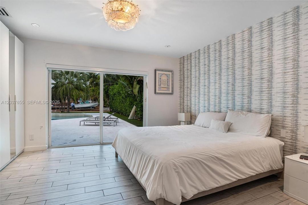 For Rent: $14,900 (3 beds, 2 baths, 2259 Square Feet)