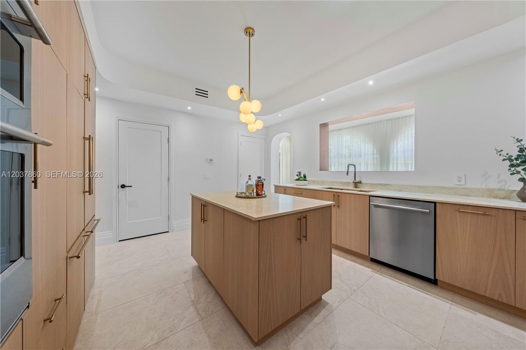 En Renta: $15,900 (4 camas, 4 baños, 3280 Pies cuadrados)
