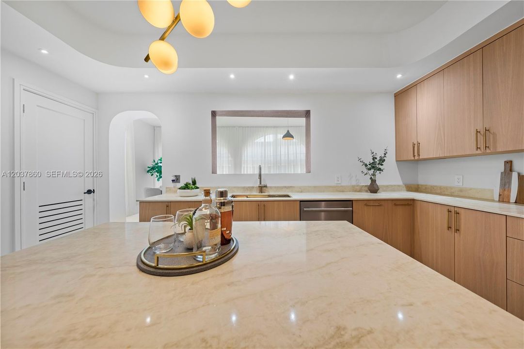 En Renta: $15,900 (4 camas, 4 baños, 3280 Pies cuadrados)