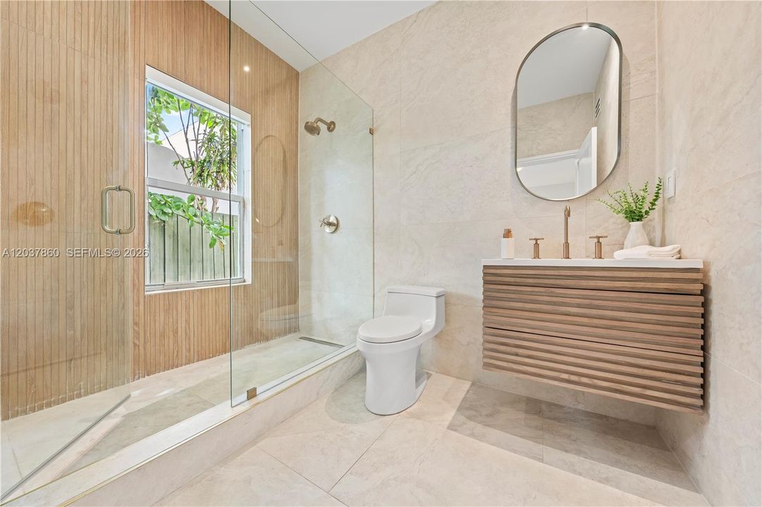 En Renta: $15,900 (4 camas, 4 baños, 3280 Pies cuadrados)