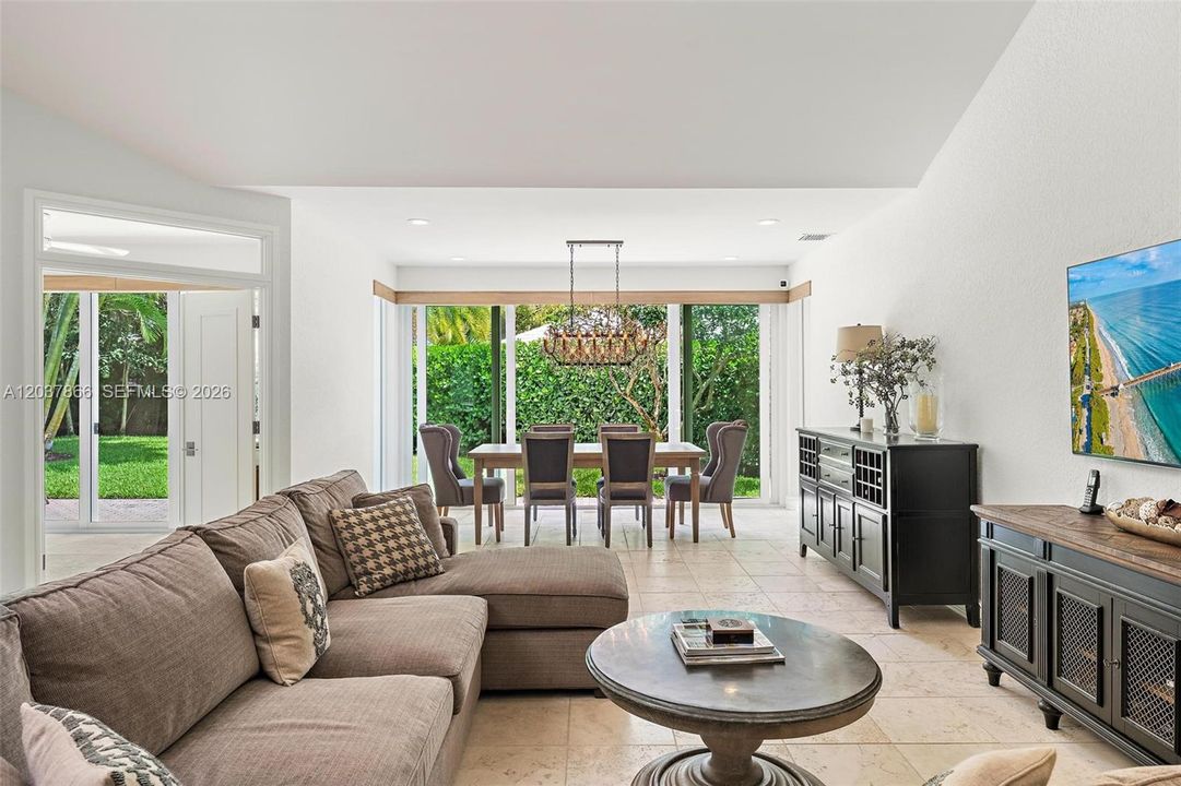 For Sale: $3,500,000 (2 beds, 2 baths, 1886 Square Feet)