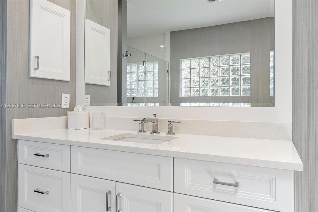 For Sale: $3,500,000 (2 beds, 2 baths, 1886 Square Feet)