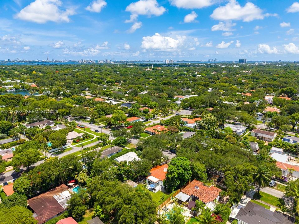 For Sale: $1,475,000 (3 beds, 2 baths, 1701 Square Feet)