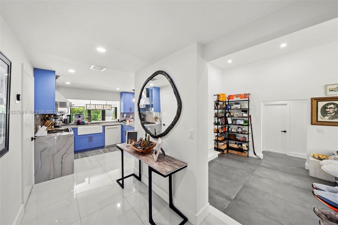 For Sale: $1,475,000 (3 beds, 2 baths, 1701 Square Feet)