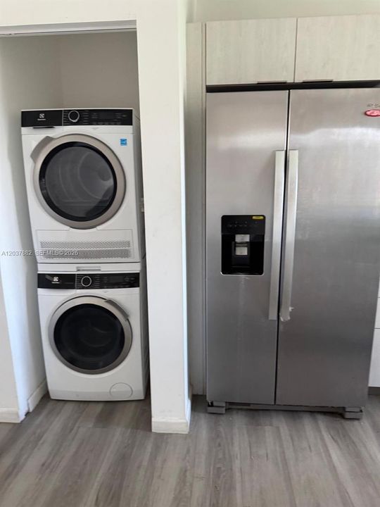 En Venta: $410,000 (3 camas, 2 baños, 1236 Pies cuadrados)