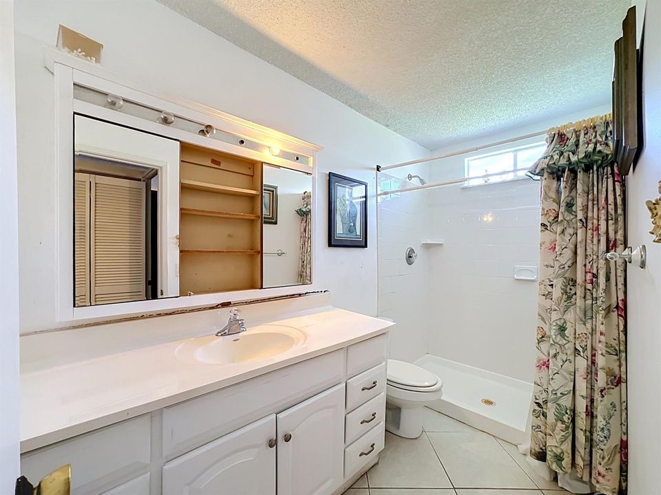 1310 NE 14th Court #K17-30