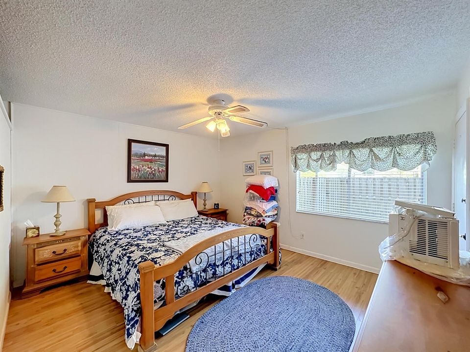 1310 NE 14th Court #K17-27