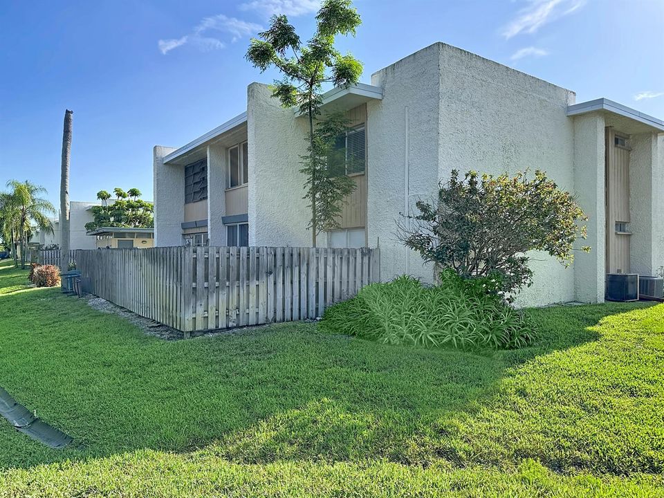 1310 NE 14th Court #K17-45