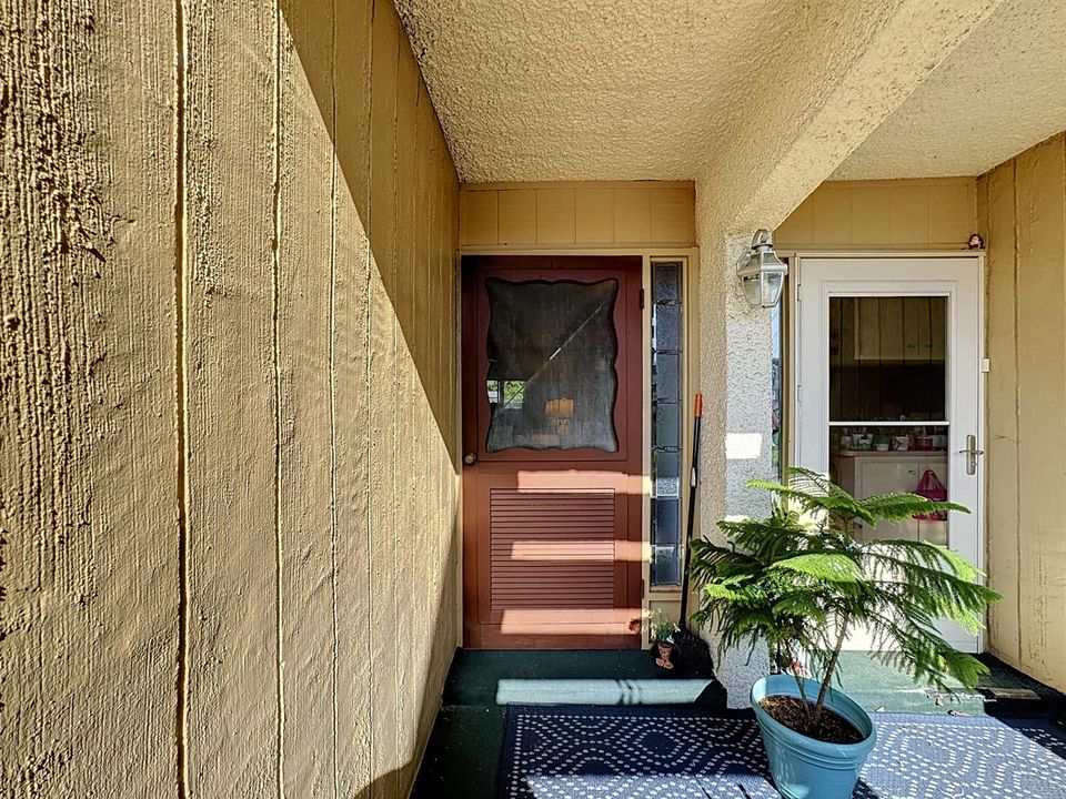 1310 NE 14th Court #K17-12