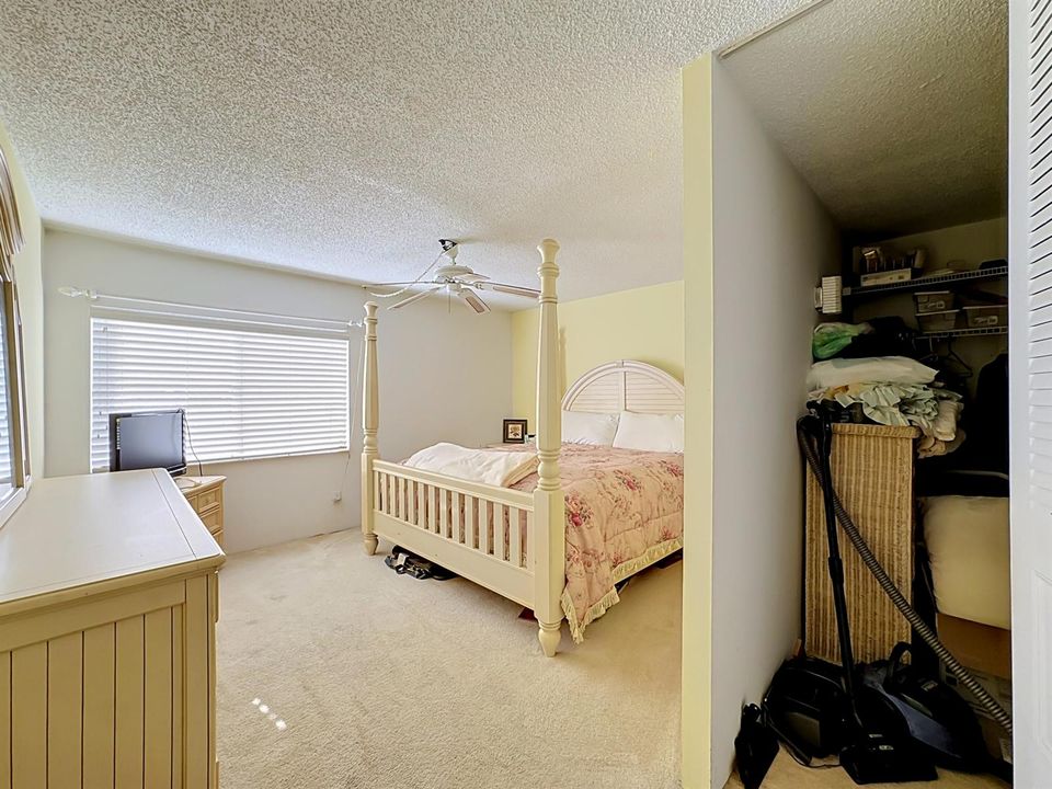 1310 NE 14th Court #K17-34