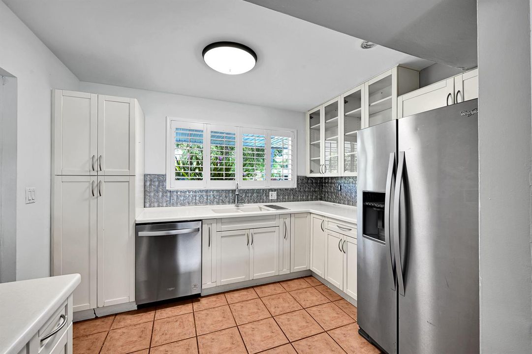 901 SE 12th Ave 00020