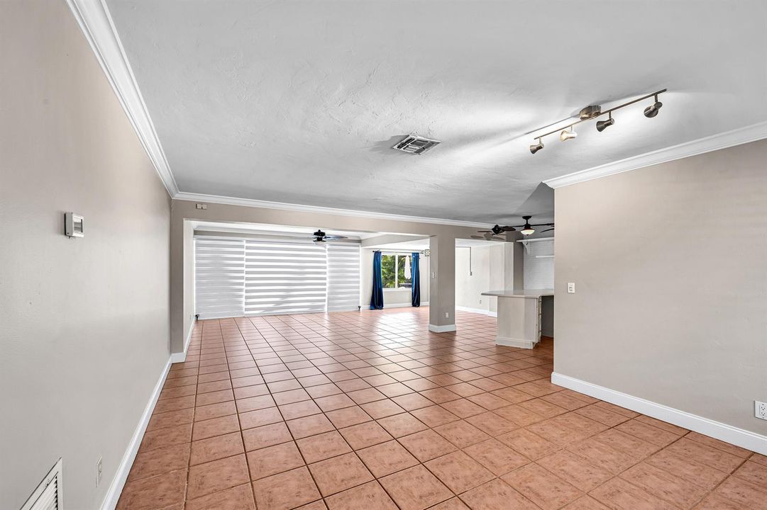 901 SE 12th Ave 00009