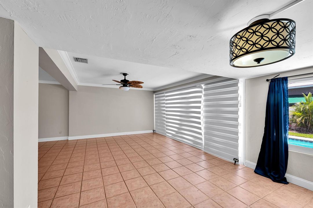 901 SE 12th Ave 00018