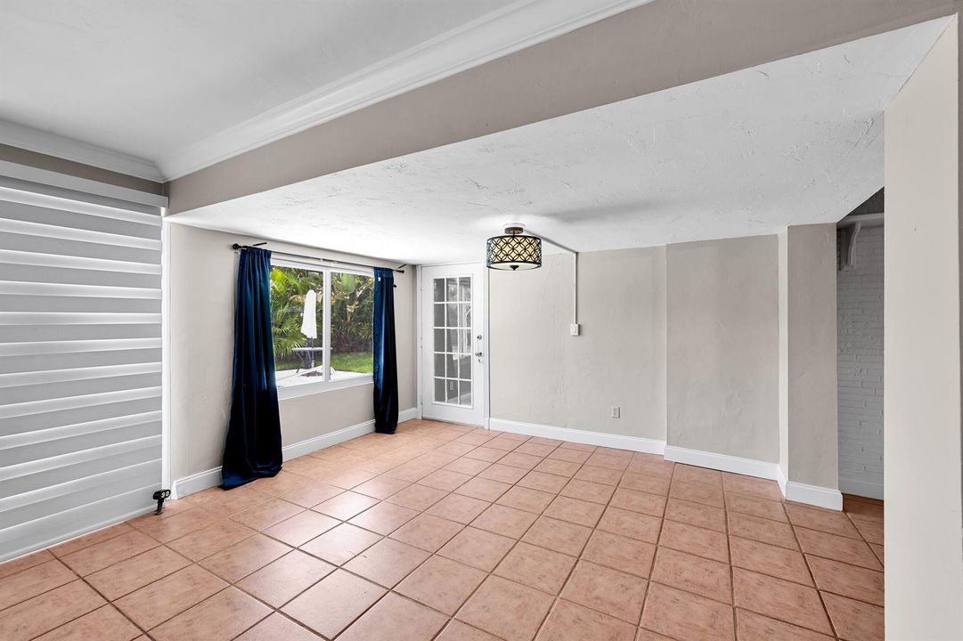 901 SE 12th Ave 00019