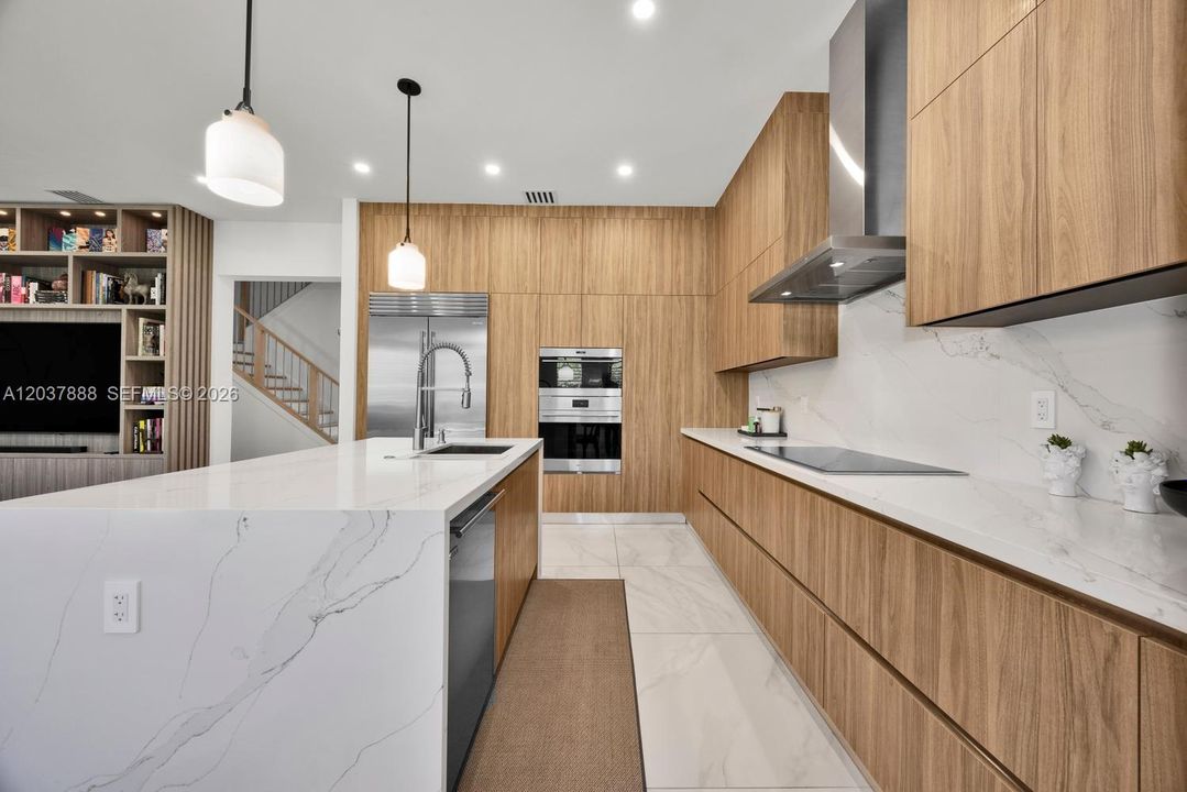 For Sale: $1,980,000 (5 beds, 4 baths, 3686 Square Feet)