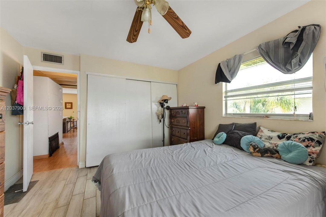 For Sale: $58,000 (2 beds, 2 baths, 883 Square Feet)