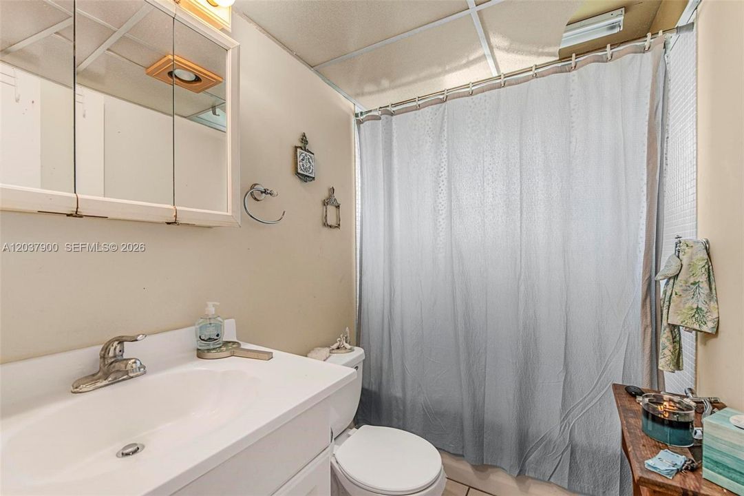 For Sale: $58,000 (2 beds, 2 baths, 883 Square Feet)
