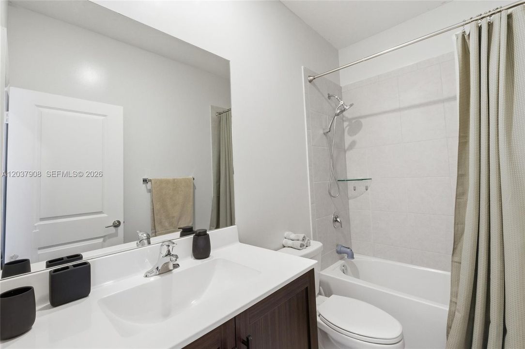 For Sale: $429,000 (3 beds, 2 baths, 1442 Square Feet)
