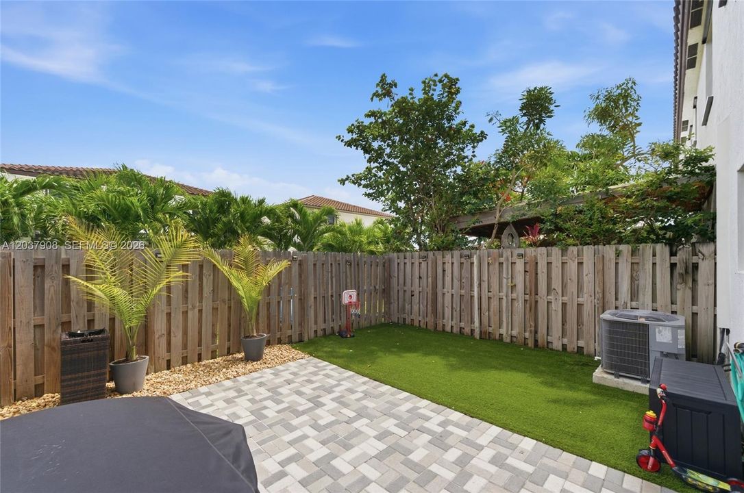 For Sale: $429,000 (3 beds, 2 baths, 1442 Square Feet)