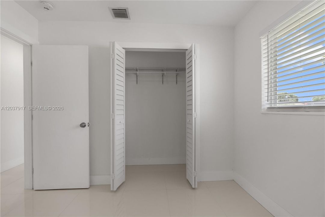 En Renta: $4,800 (4 camas, 2 baños, 1740 Pies cuadrados)