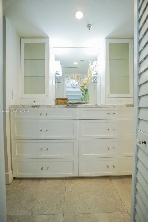 В аренду: $2,950 (1 спален, 1 ванн, 746 Квадратных фут)